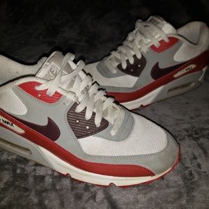 Used Mens Nike Air Max Sneakers